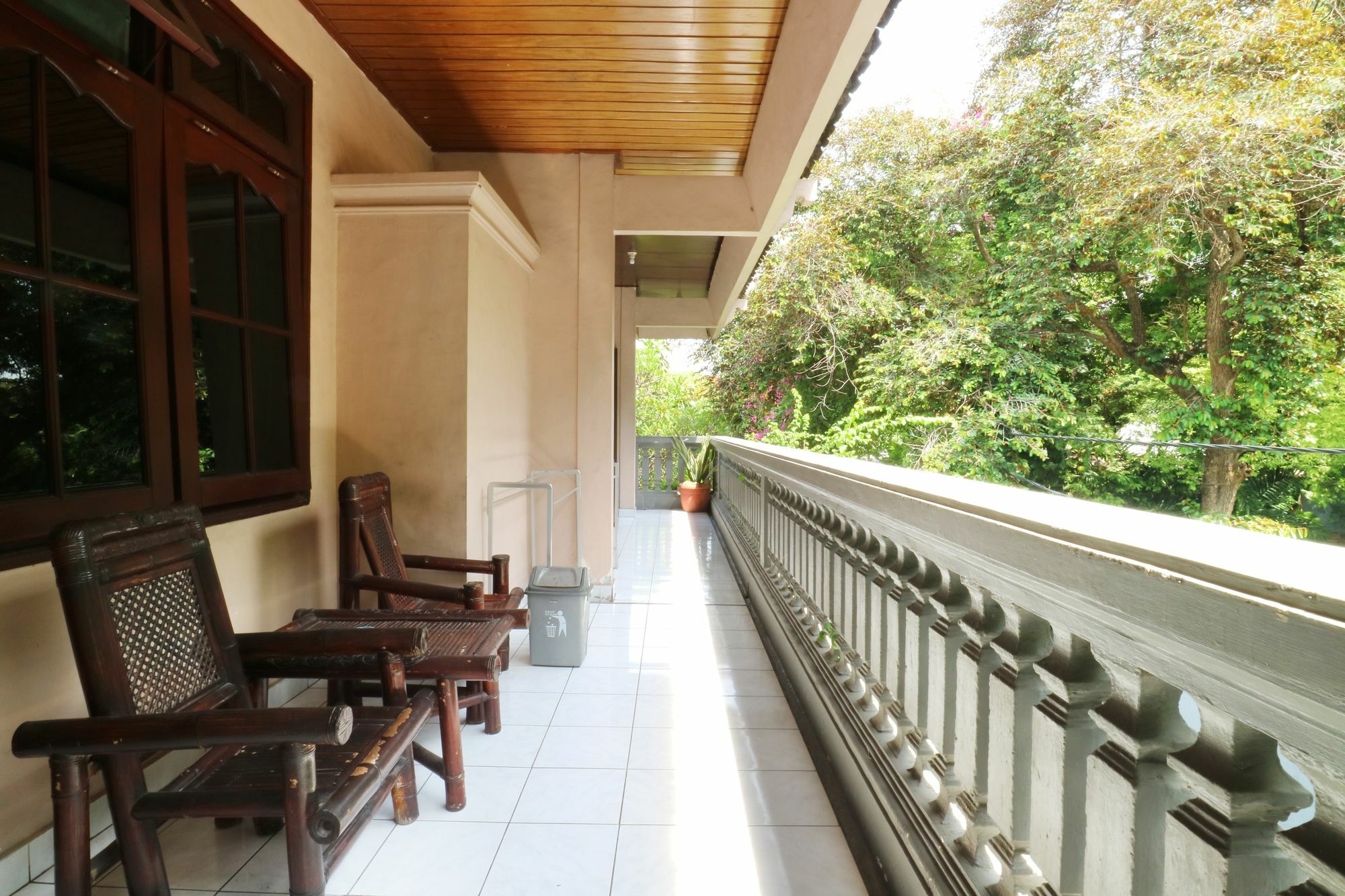 Mustika Inn Kuta Lombok Exterior foto